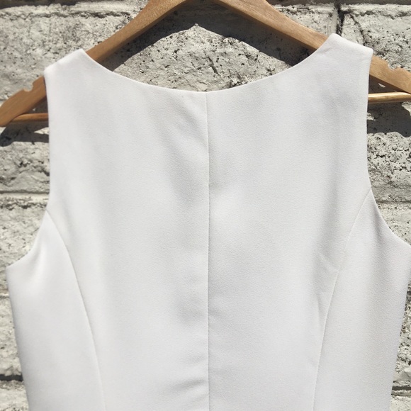 Cue Cream Sleeveless Top Size 10 - Picture 11 of 16